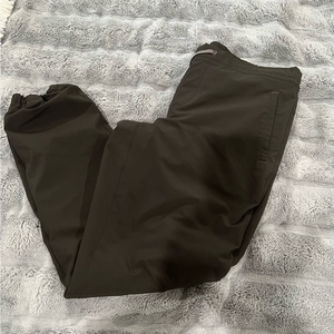Women’s Eddie Bauer‎ Black Pull on jogger Pants size medium.
